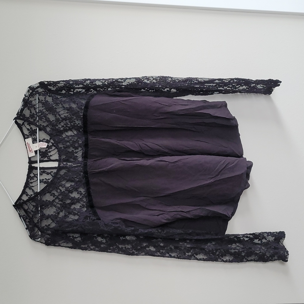 Arizona lace top - Picture 1 of 4